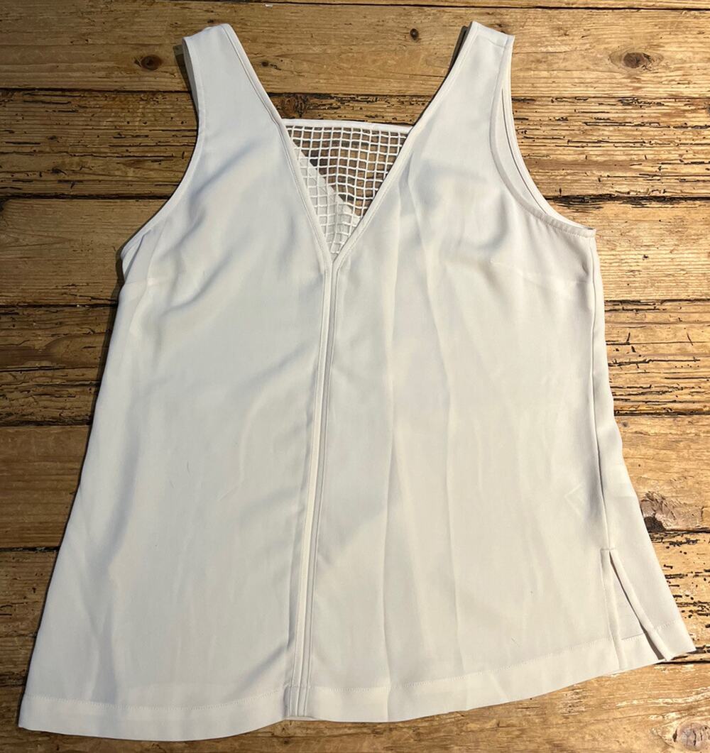 Banana Republic Womens Size XS White Sleeveless Blouse NWOT